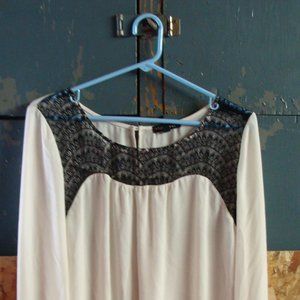 Heart & Soul  Women's Long Sleeved Blouse